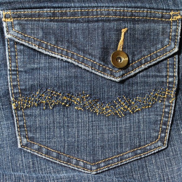 Lee Midrise Bootcut Lower at the Waist Blue Jeans, Size 10 M - Picture 7 of 13